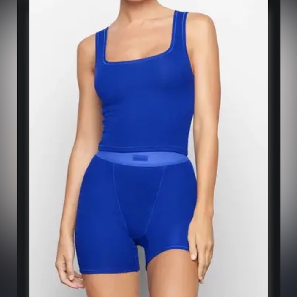 SKIMS | Ribbed Tank and Shorts Set - Picture 2 of 7